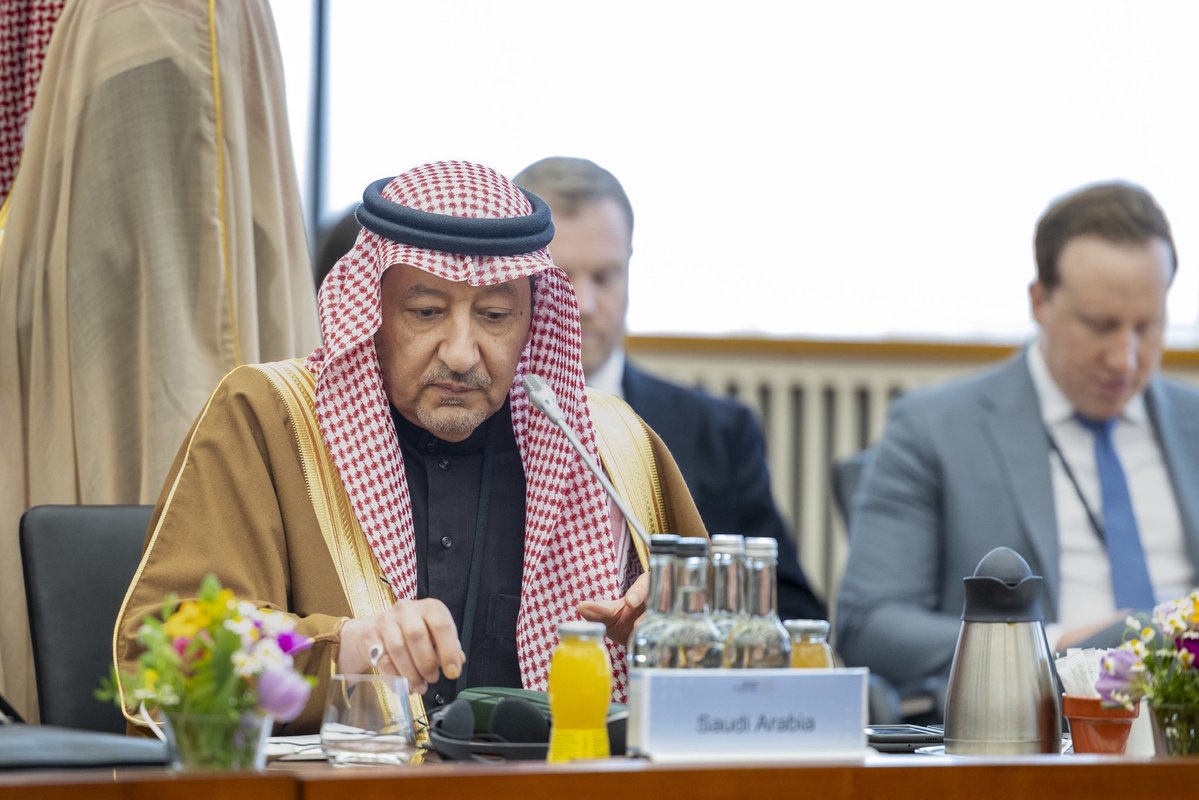 KSAmofaEN's tweet image. #Berlin | Vice Minister of Foreign Affairs H.E. @W_Elkhereiji participates in Berlin Conference on Sudan.

🔗spa.gov.sa/en/N2562868