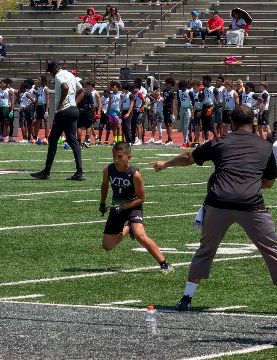 The_Noah_Snyder's tweet image. Work. 

#follow #runningback #football