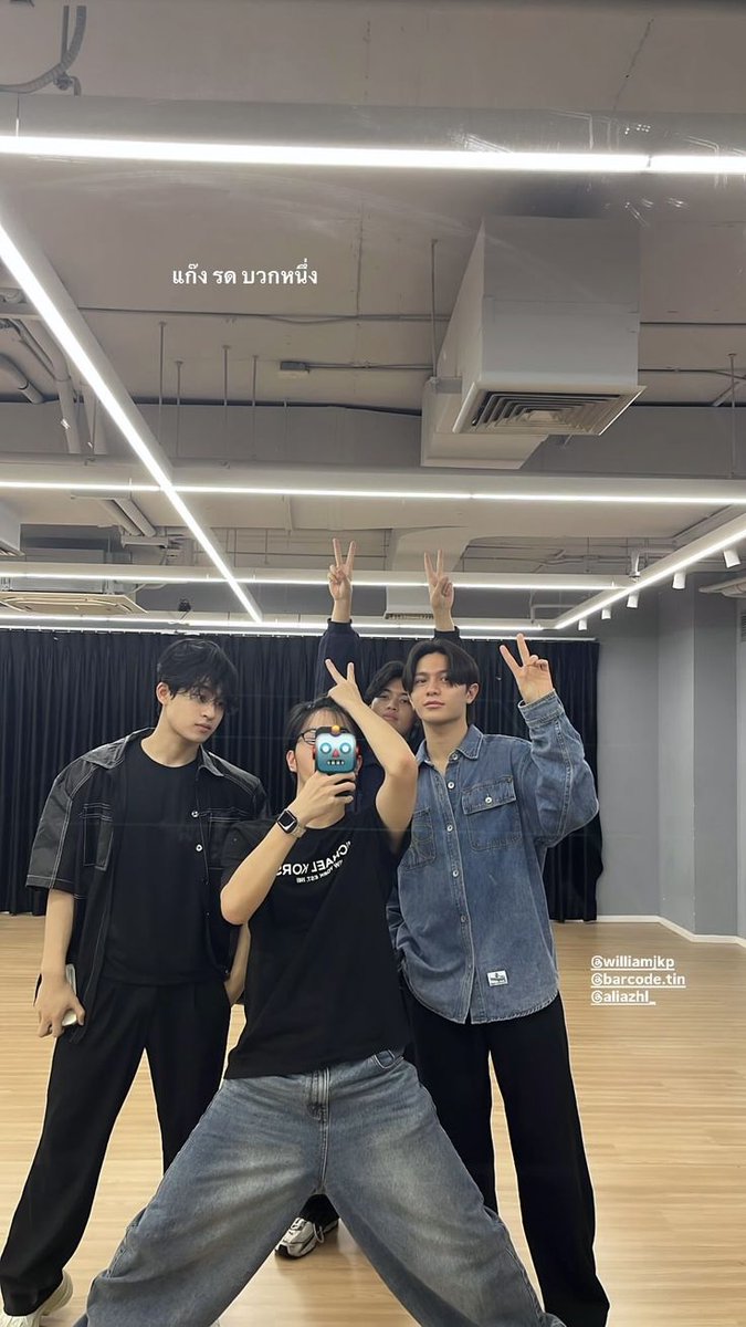 HOURLY CLO'VER tweet media