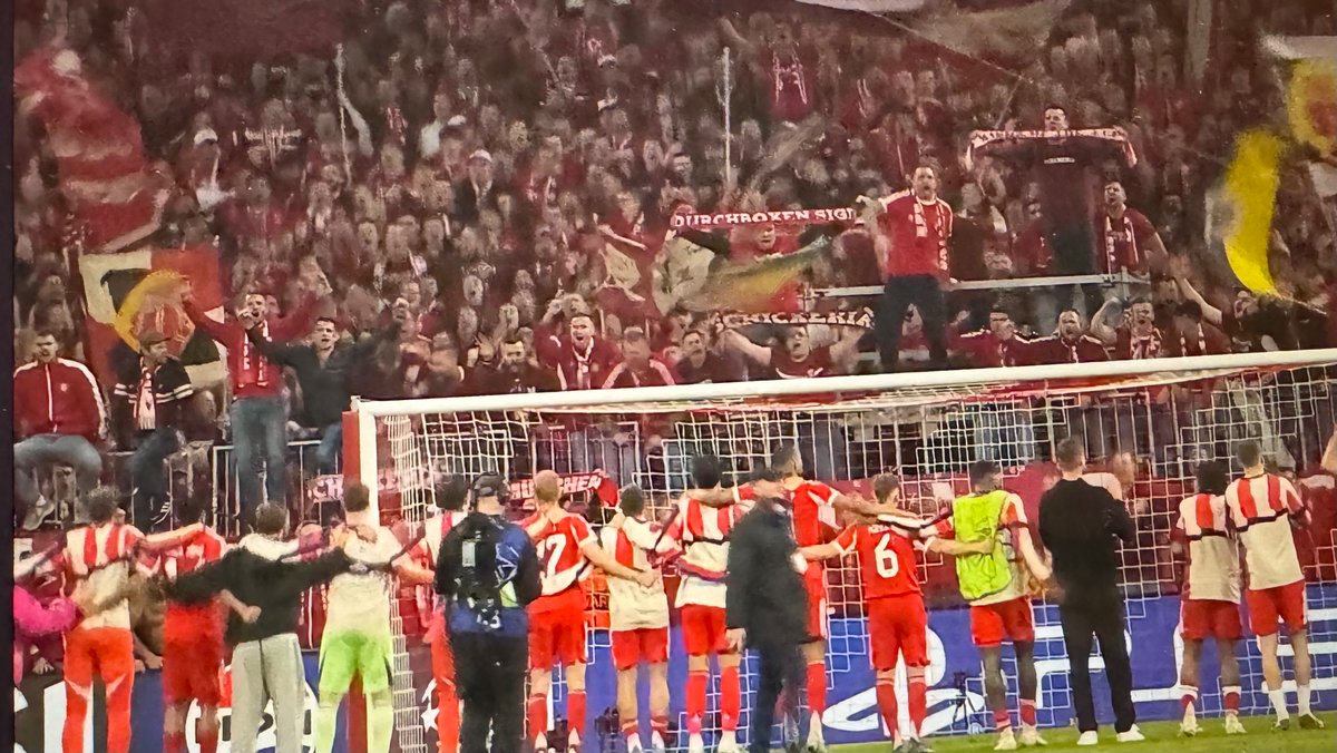 Bayern München gegen Real Madrid 4:3
#UCL #FCBRMA #FCBayern
