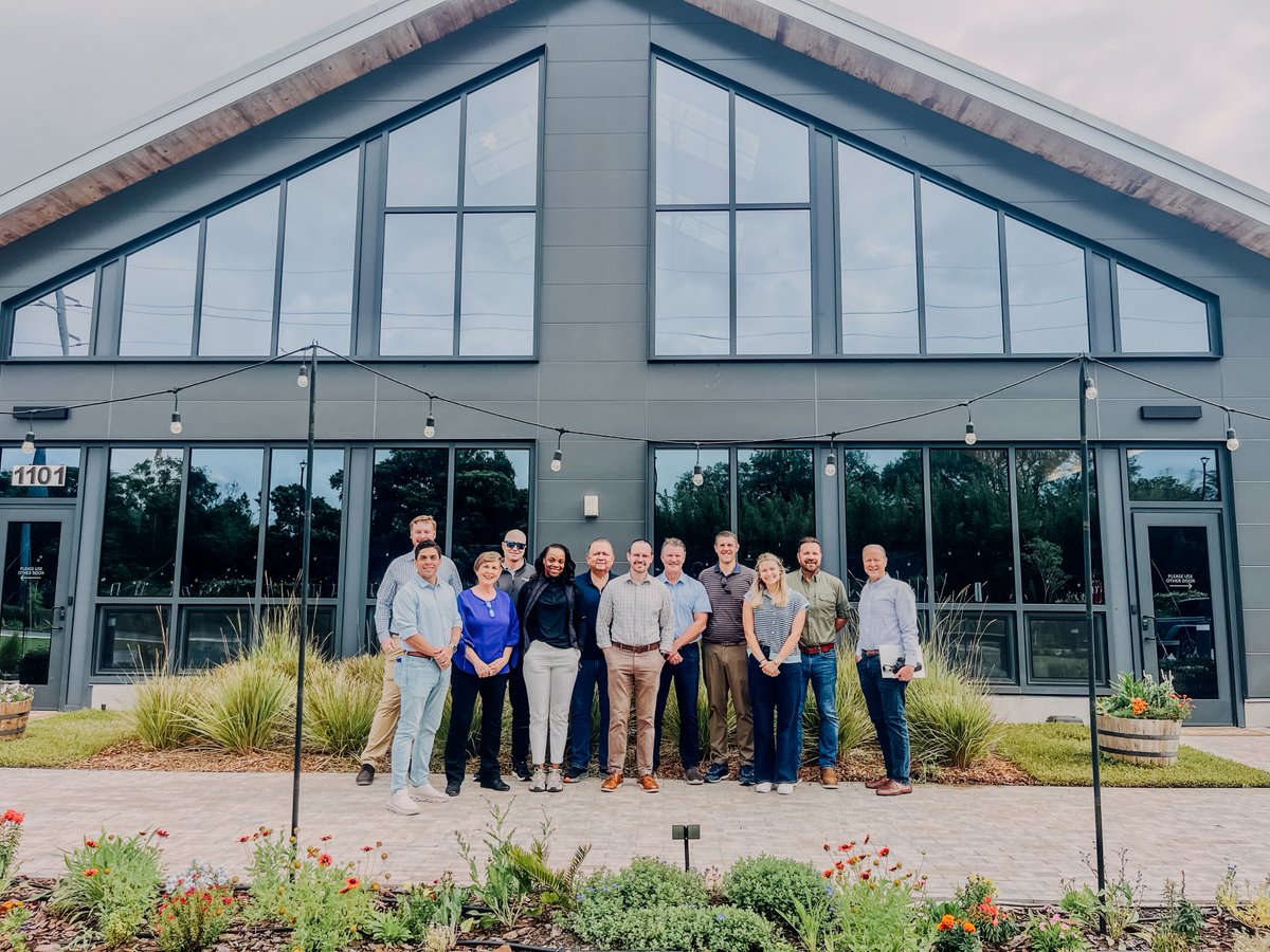 FoundryCRE's tweet photo. Our Project Management team recently gathered in Orlando for their annual summit, where they spent a few days walking projects, sharing best practices, and enjoying time together as a team. https://t.co/Y2t0vVs3S7