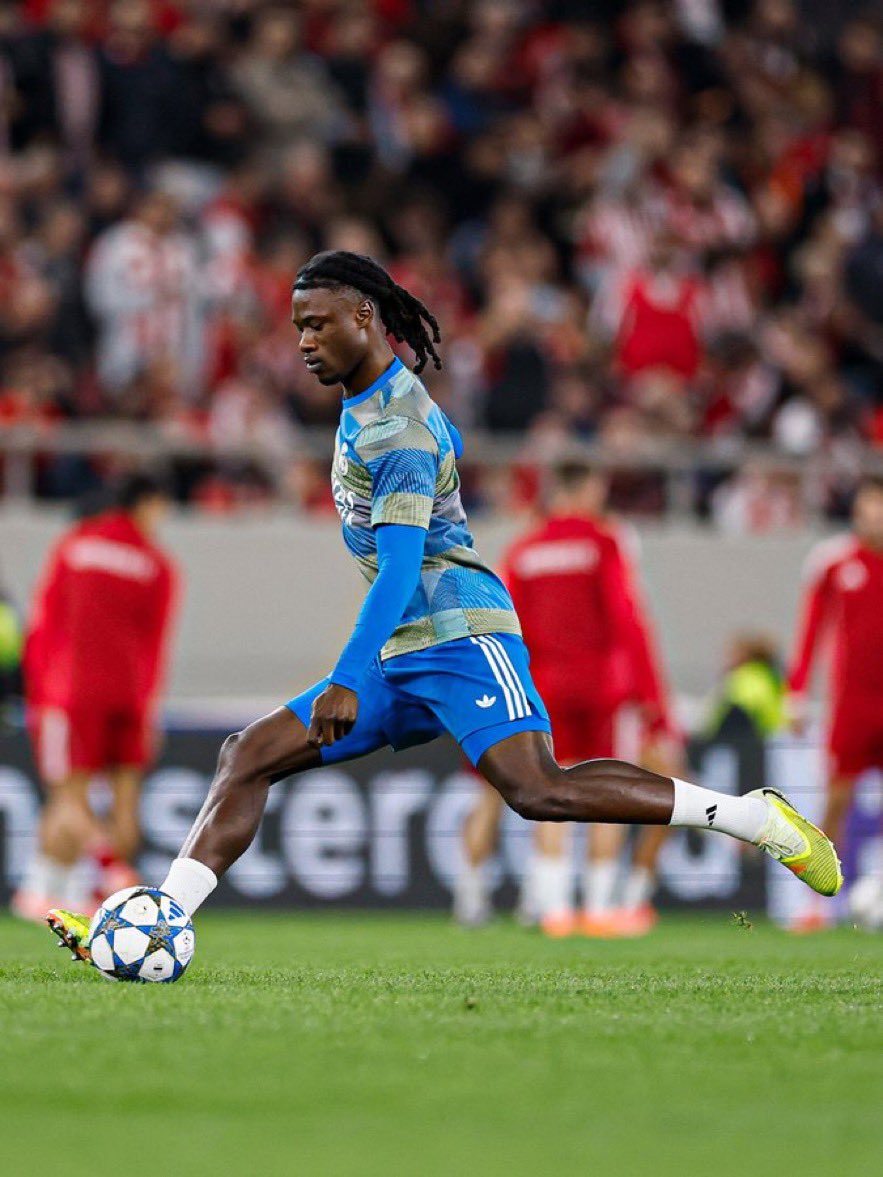 Samy | 50 tweet media