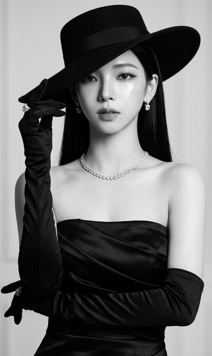 𝑨𝑼𝑫𝑹𝑬𝒀 ’ 𐙚 tweet media