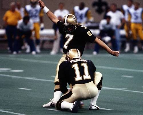 M1sterBlade's tweet photo. @fashion_nfl It’s not that hard either https://t.co/PWyCYggWwy