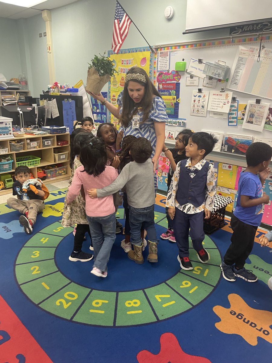 NISDElemSS's tweet photo. Happy Week of the Young Child! 

To celebrate we read to kinder students from Mrs. Esparza class @NISDFisher  and pre-k students from @CheblyMaya  class @NISDMcDermott 

We loved spending time with our youngest learners and sharing the joy of reading!💛✨🌎📕 @NISD_ECE @NISD https://t.co/shzQXwB3Zh