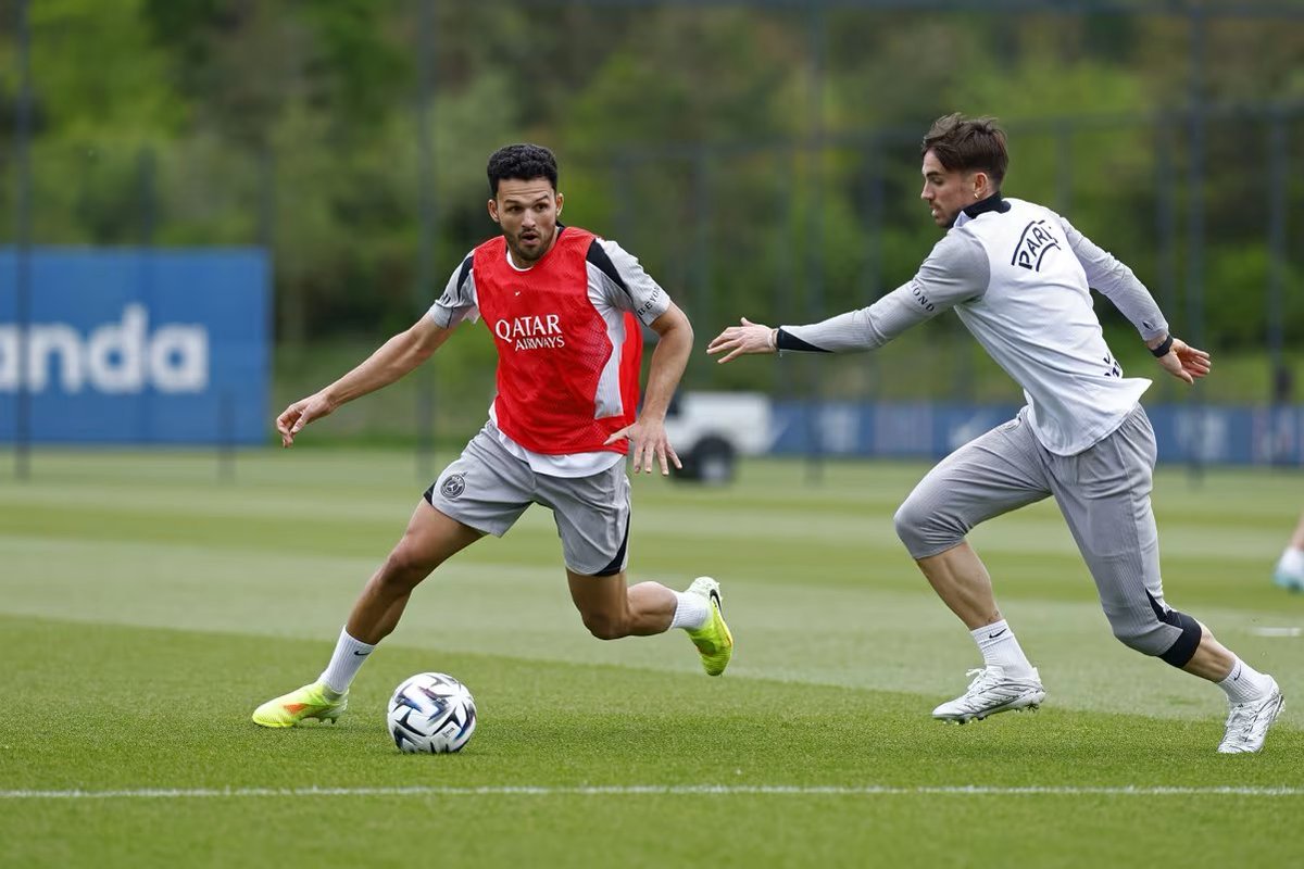 ParisTeam tweet media