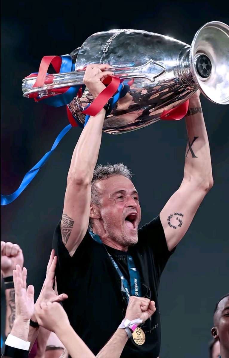 𝑻𝑯𝑬𝑶 tweet media