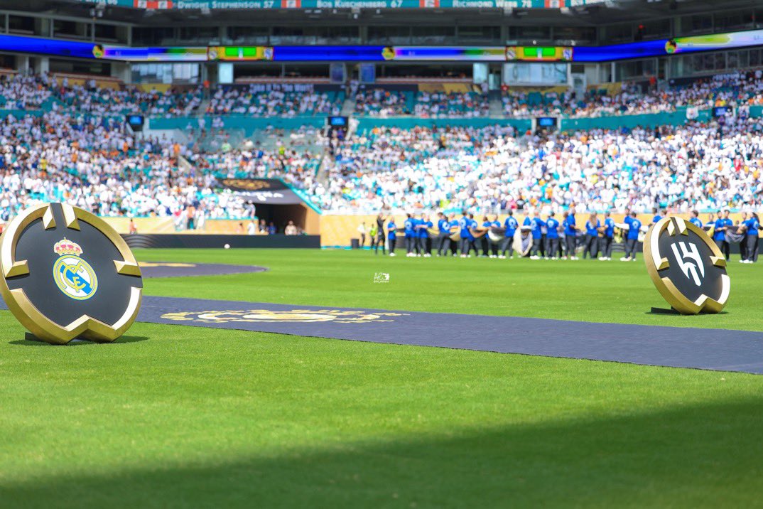 صـالـح tweet media