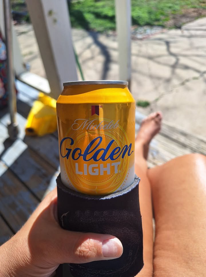 Michelob Golden Light tweet media