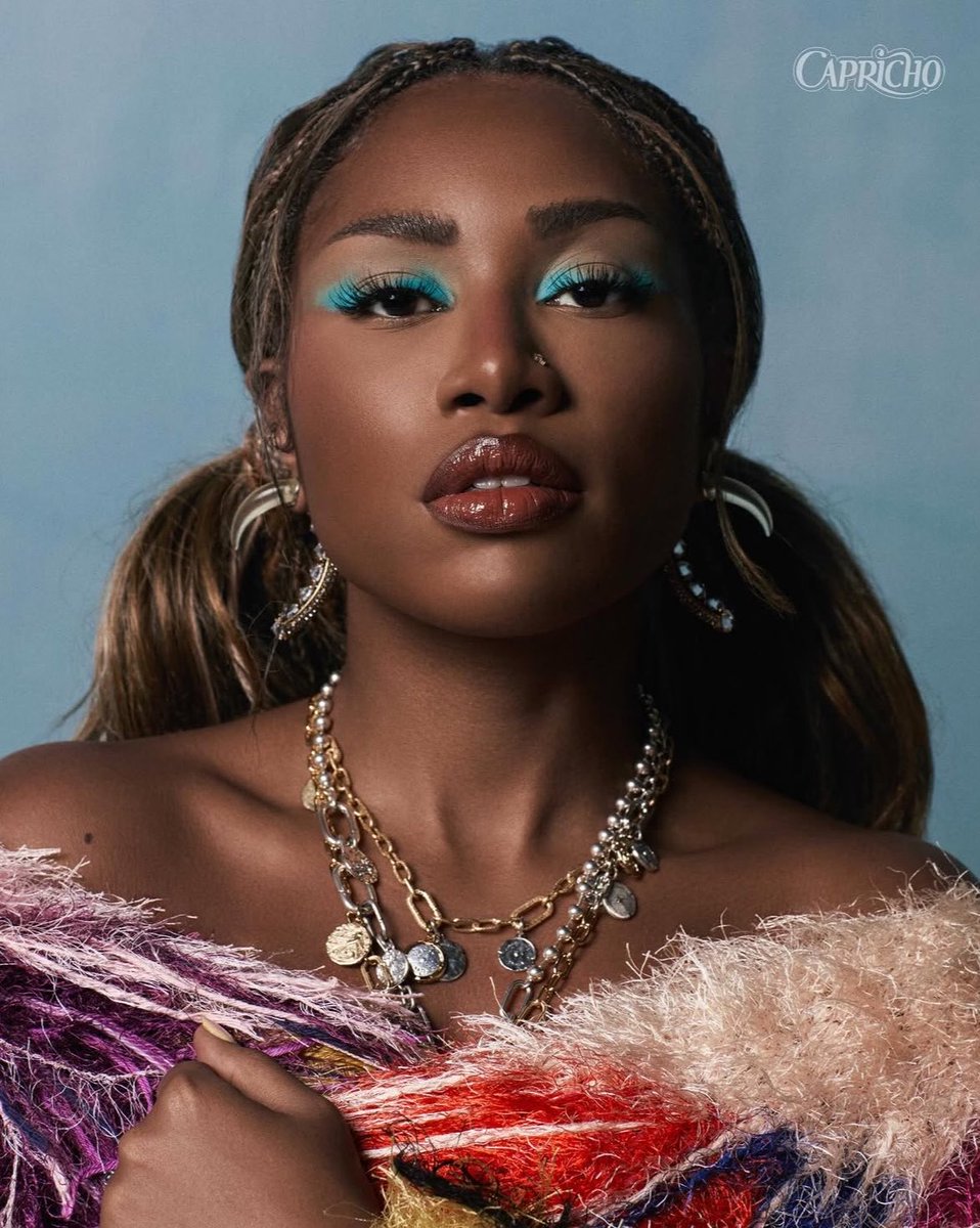 Central Ebony tweet media