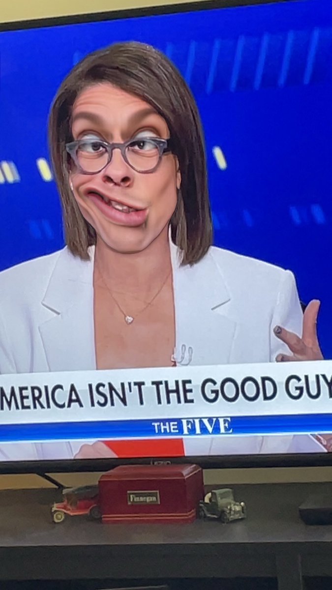 DaBearX's tweet photo. @TheFive  Oh boy! It’s change the channel Wednesday!! https://t.co/91CxX0imja