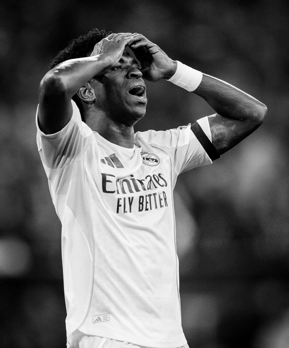 طـلال tweet media