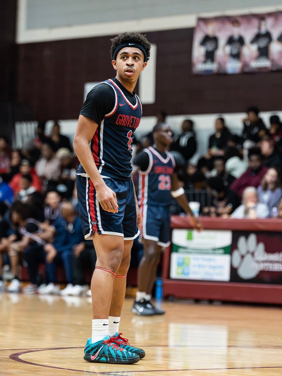 VitaeViapartner's tweet image. The work continues. 

After an impressive season, senior point guard Amare Pryce is focused on elevating his game even further this offseason.

We’re excited to support his journey and help him continue building toward what’s next. 

#NIL #CollegeBasketball #V2Athlete