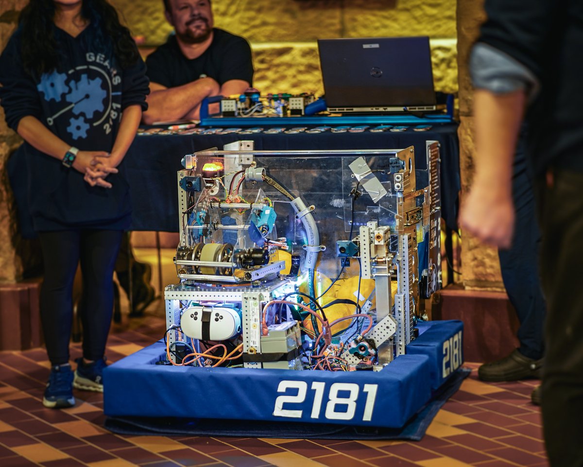 IgniteMN's tweet image. Still amazed from today at the Minnesota State Capitol!
Minnesota STEM Day brought together educators, youth leaders, and innovators from across the state to celebrate what’s possible when we invest in STEM learning, both in and out of school. 

 #STEMDay #YouthVoice #FutureReady