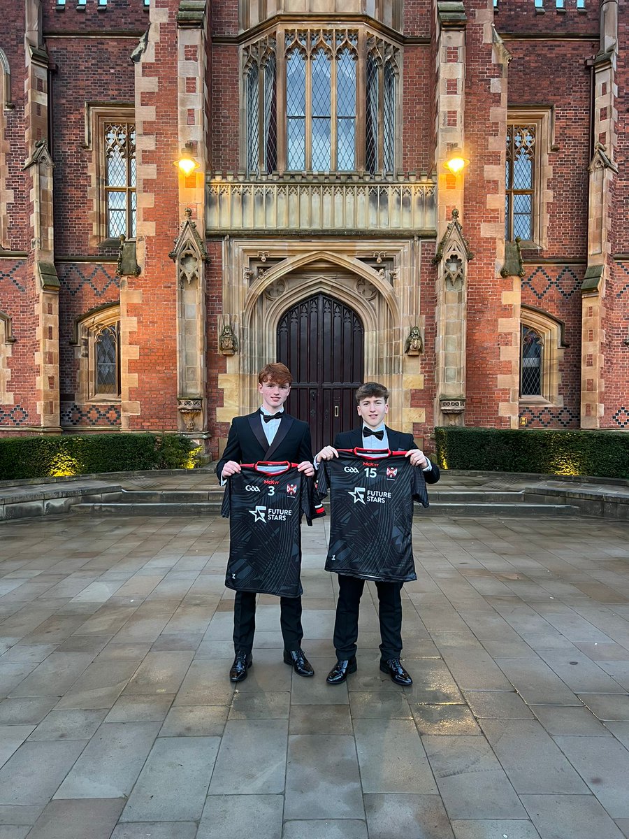 CarryduffCLG's tweet photo. 𝗕𝗿𝗲𝗮𝗸𝗶𝗻𝗴 𝗻𝗲𝘄𝘀

Comhgairdeas to club members Joseph, representing @OLSPCK and Fintan, representing @aquinasgrammar on being selected on the @QueensGAA male Gaelic football Future Stars team! https://t.co/VlnbjpFy1F