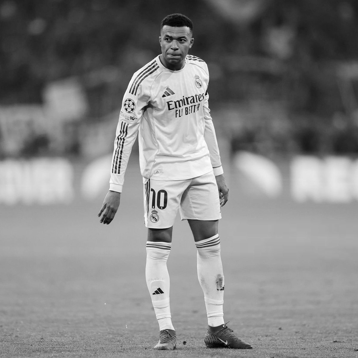 عالم مبابي tweet media