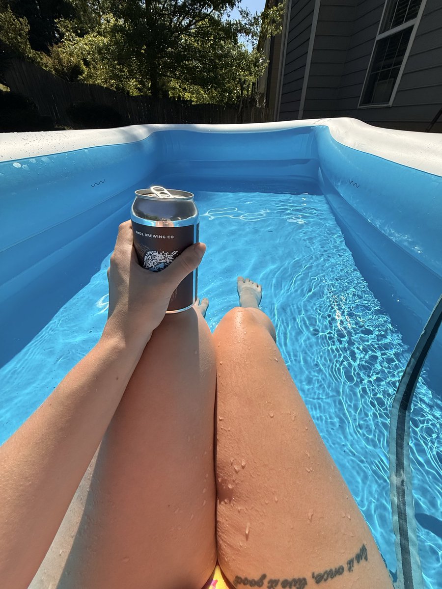 shortstuff7282's tweet photo. It’s finally feeling like summer ☀️ https://t.co/Pxdh2ZEIo3