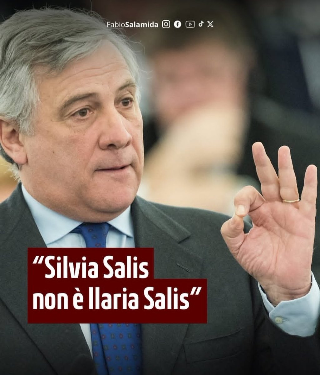 La prima manina tweet media