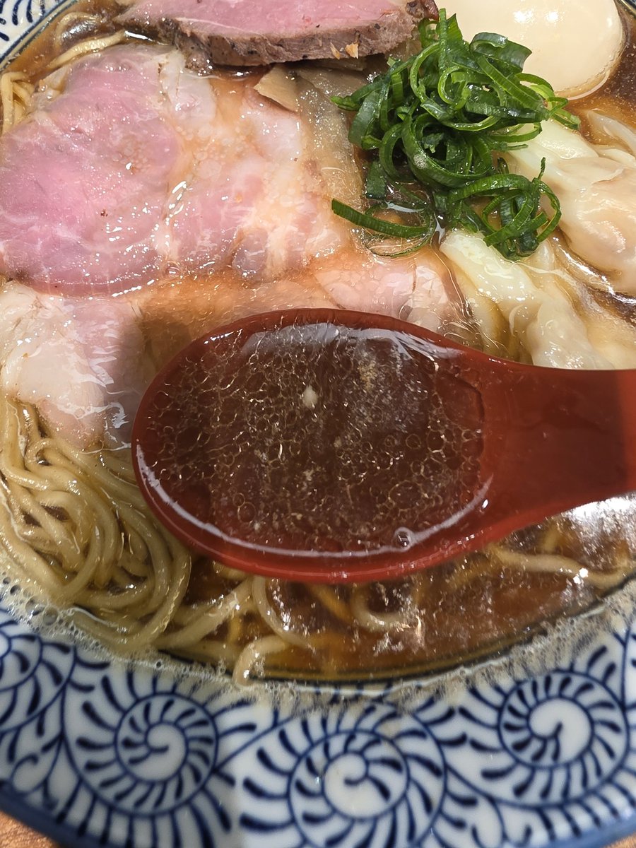 ミユタロス tweet media