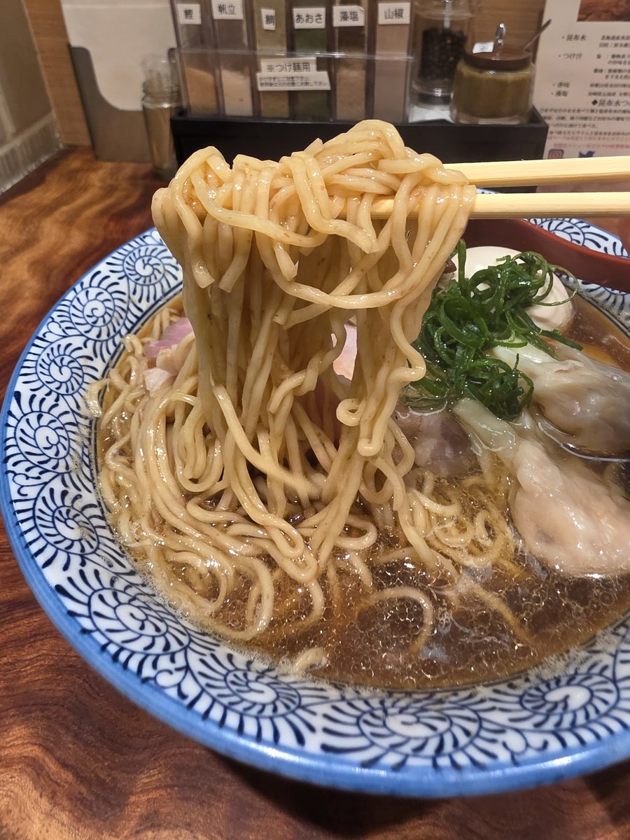 ミユタロス tweet media