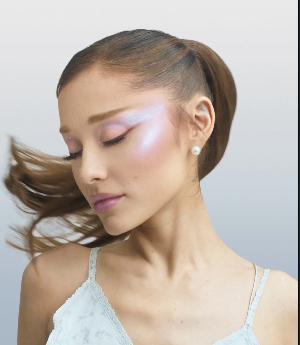 Grande Streaming tweet media