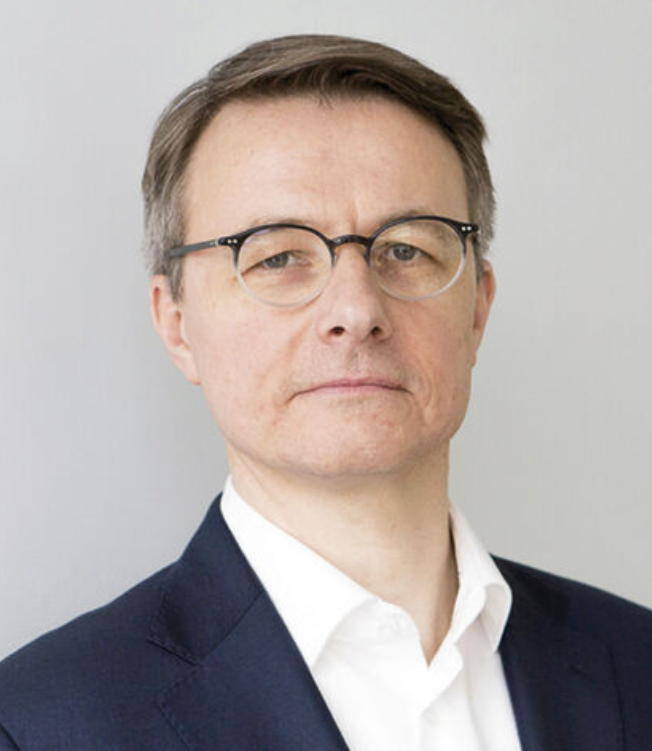 Mediasinfos's tweet image. Demain (Jeudi) à 8H30 en direct sur #RMC et #BFMTV, c'est #DominiqueSchelcher (Le président-directeur général de Coopérative U) qui sera l'invité de @apollineWakeUp dans le #FaceAFace.