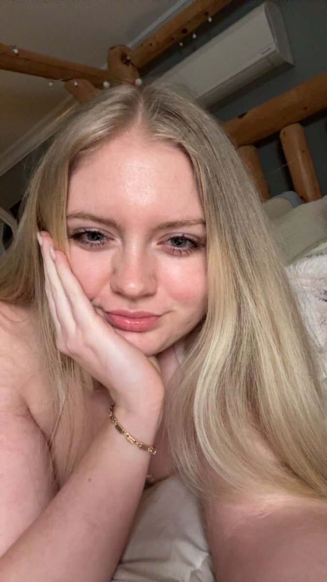 Bella 🎀 tweet media