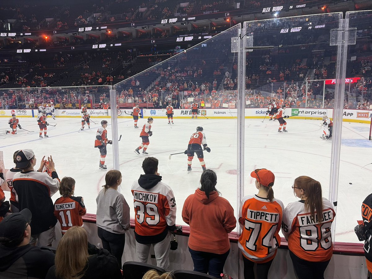 MattMilo81's tweet photo. @LaurenHartMusic Me and the gang saw you last night from row 4 sec 115!  It was a perfect view!  I was the one who yelled “we love you Lauren!” First before the anthem 😂 my nephew even met Hollywood before the game started! https://t.co/ygnQAcvhDd