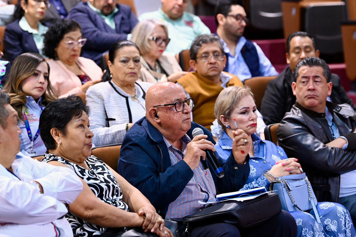 Atiende diputado Esteban Bautista a representantes sindicales
Más información 👉 tinyurl.com/3e9exfen
