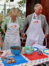 thetalentguru's tweet photo. .@thetalentguru UK Tabloids/Murdoch media, trolls very quiet re. May 2018 #MasterChefAUS, tax funded by🇦🇺🇬🇧! #HarryandMeghanInAustralia are privately funded!
Duchess Camilla was instrumental in getting Prince Charles to appear on the MasterChef Australia.
https://t.co/wc0LX3bJTz https://t.co/Naf01v5dOv
