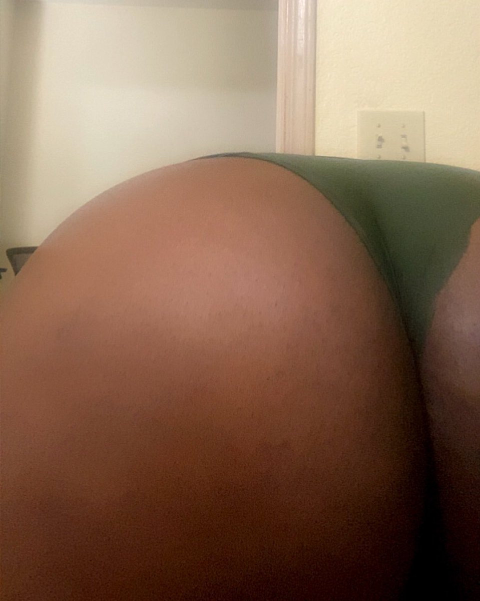 DreadThic's tweet photo. Left cheek #bbw https://t.co/bnzyoCfu0w