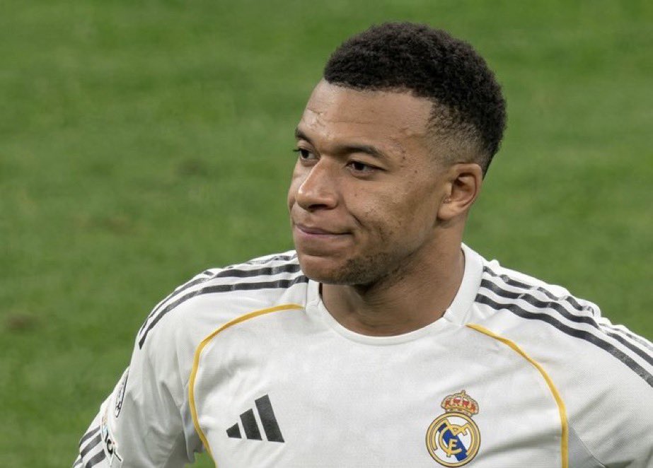 Estagiário do Ney tweet media