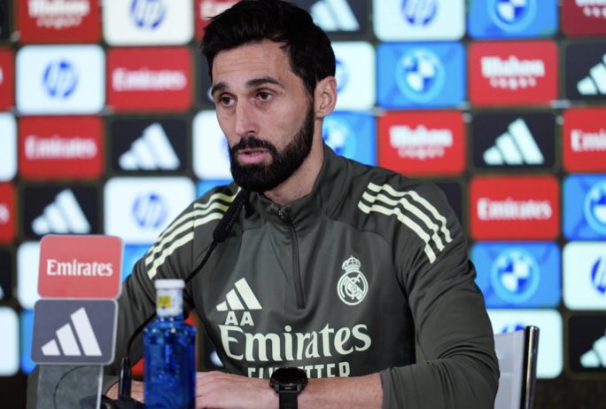 Ayt_miles's tweet image. 🚨Alvaro Arbeloa on Camavinga’s red card 

🗣- "You can't send off a player for an action like that."

🗣- "The referee ruined the match and the tie."

🗣- "I think the referee didn't even know that Camavinga had a yellow card [already]."

#Camavinga #RedCard #UCL #AlvaroArbeloa