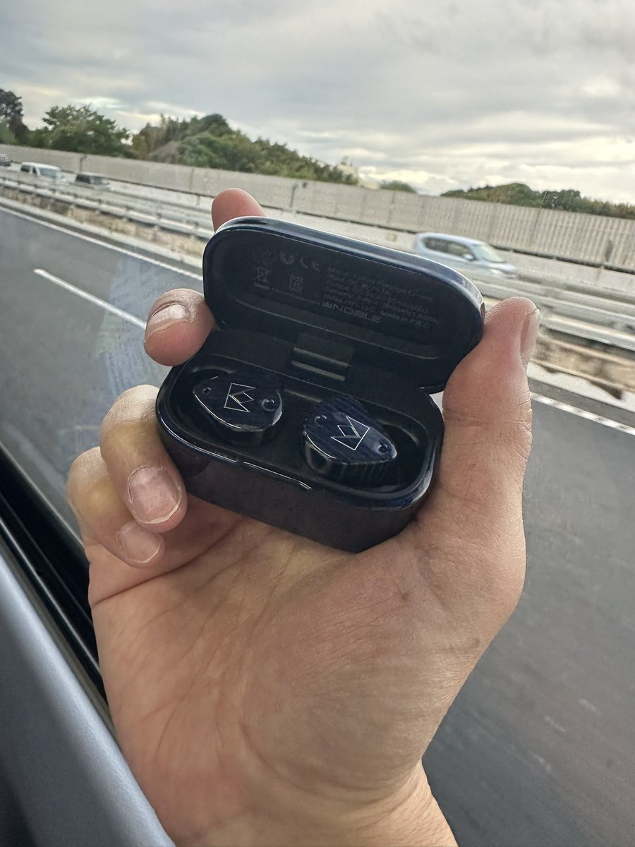 AnakChan's tweet photo. On the way to Narita at 6:20 am chillin’ with the @noblebywizard Prestige Encore #headfi https://t.co/UFmugQFkqN
