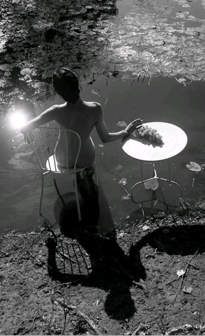 أكثر من اللاشيء بقليل tweet media