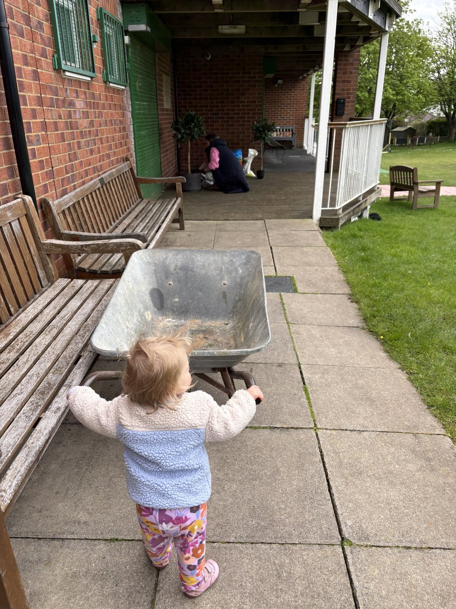 RomileyCC's tweet photo. Cricket is back at the RCC this weekend! 

✅ Friday night training and social 
⏰ Bar open from 5.30pm
🍽️ @NasiLemak_MCR are with us for a top feed

✅ 2nd XI v @SaleCricketClub 
⏰ Bar open from 12noon

Memberships for playing and social membership can be accessed now! https://t.co/UiF92CpHpB