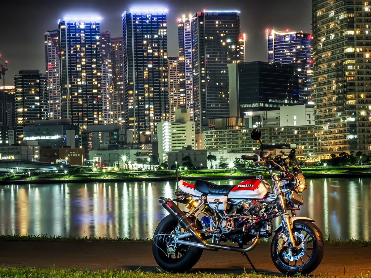 NakedKouji's tweet photo. #あなたの愛車の夜の姿を見せて

#ダットラ 
#ダットサントラック
#DATSUN
#D21

#SR400
#SR534
#1JR 

#モンキー
#MONKEY
#Z50J 

#タクト
#tact
#AB07 https://t.co/yOtgNddXO7