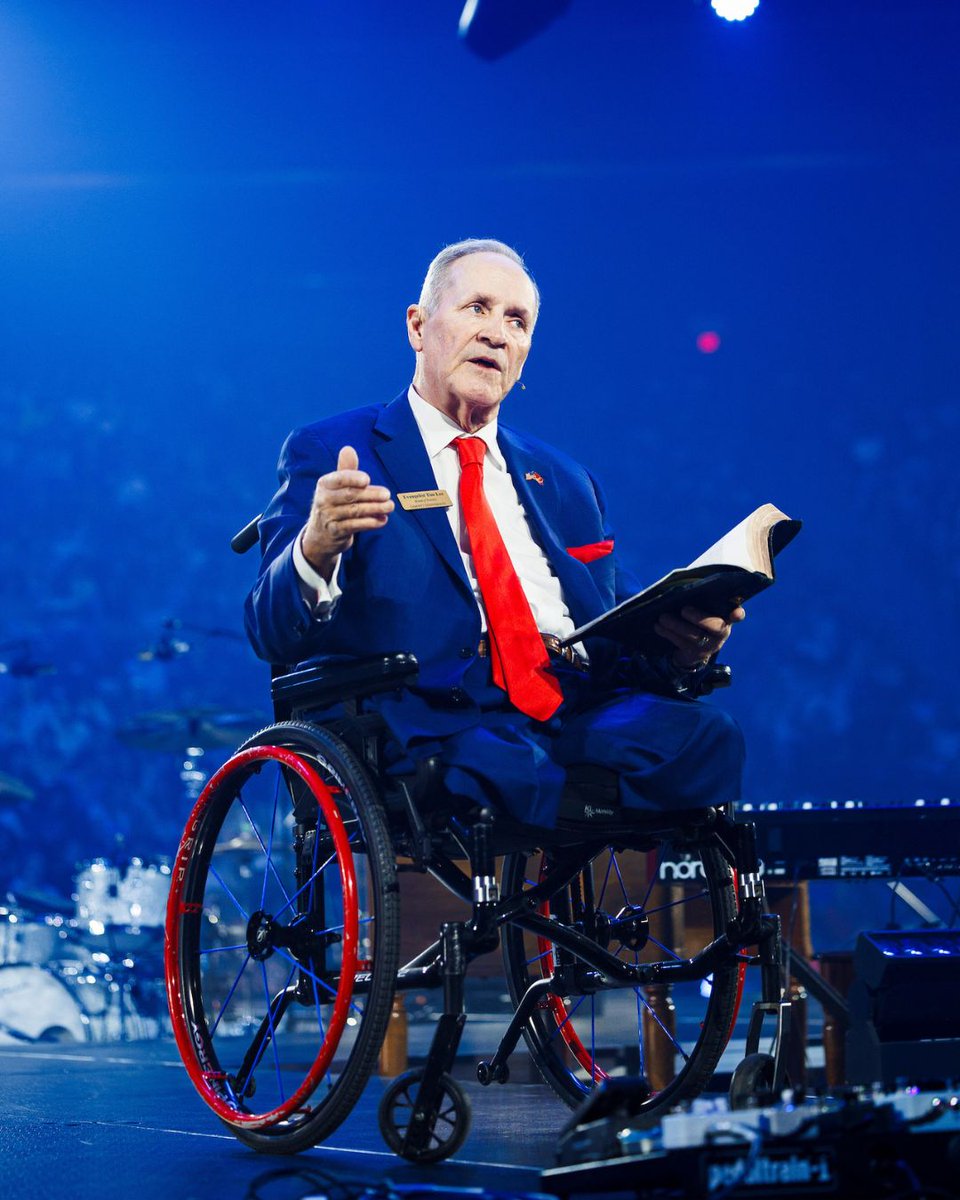 Liberty University tweet media