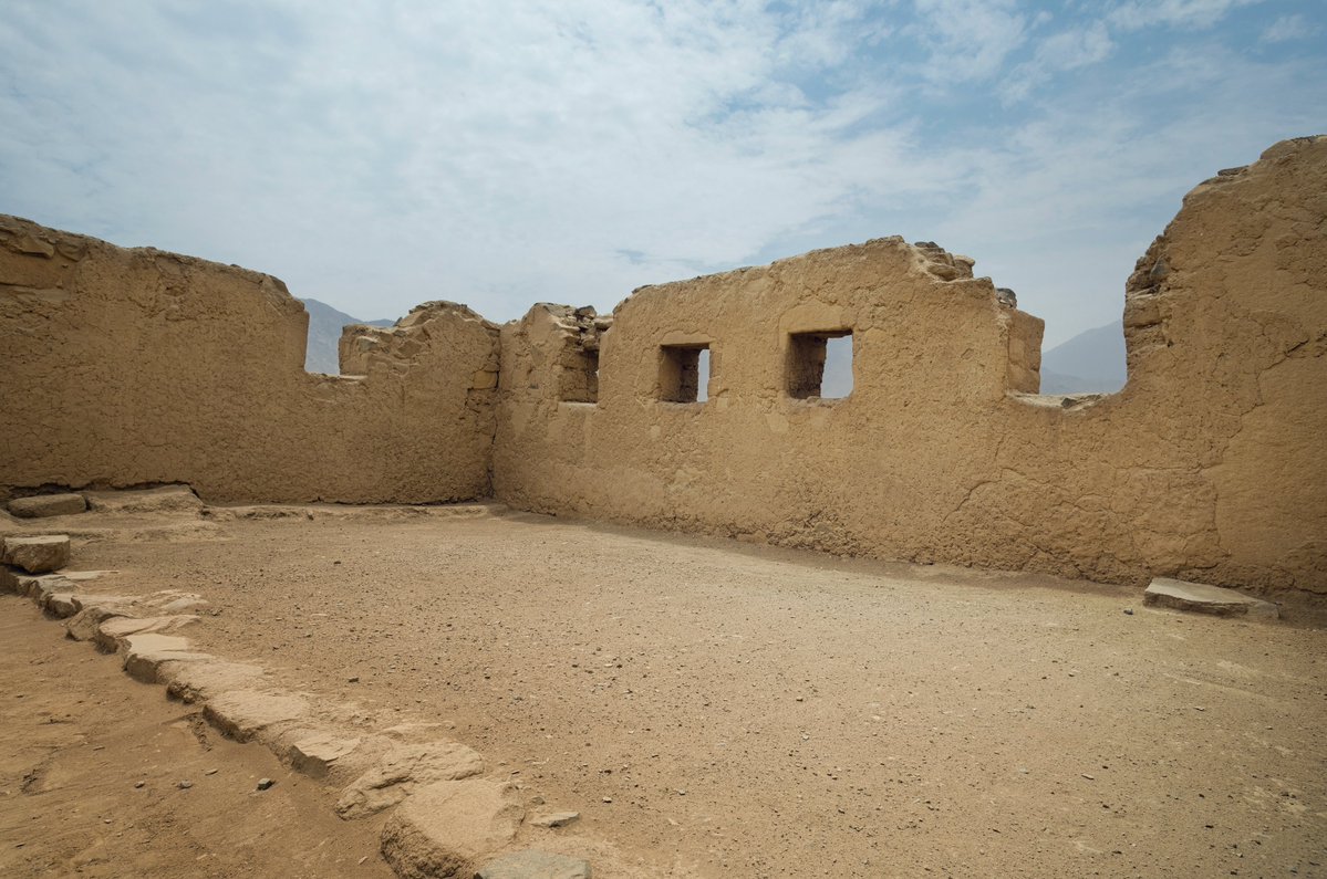 QhapaqNanPeru's tweet image. La Zona Arqueológica de Huaycán de Cieneguilla, en el departamento de #Lima, conserva 16 hectáreas construidas y destaca por su monumentalidad frente a otros asentamientos contemporáneos del valle de Cieneguilla.