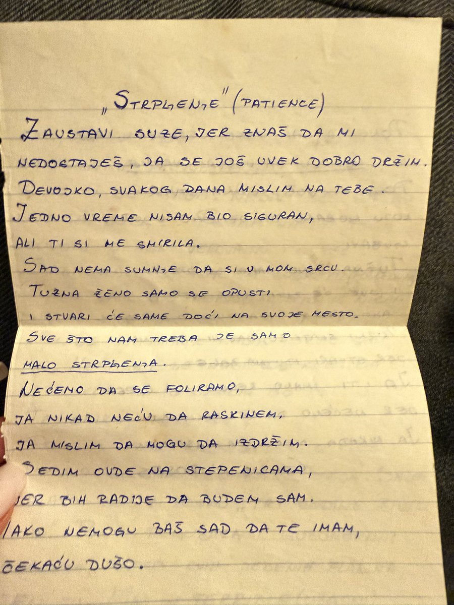 vegicaaa's tweet image. Neke pesme nisu muzika…
One su dokaz da smo nekad bili nečiji … stvarno.
Možda se nismo sačuvali u stvarnosti…
ali u toj melodiji još uvek postojimo, isti, nežni i bez žurbe

#1990 #ljubav #leto ☀️🎸✨