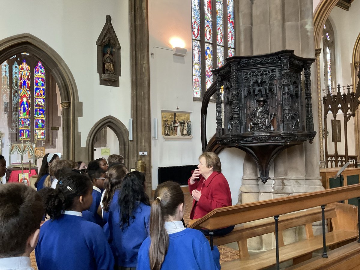 AbbeyPrimary's tweet image. Y6 loved seeing the pulpit at St Chad’s Cathedral and even had a go at projecting their voices to be heard at the back of the Cathedral.  #Y6  #RE @StChadsBirm
