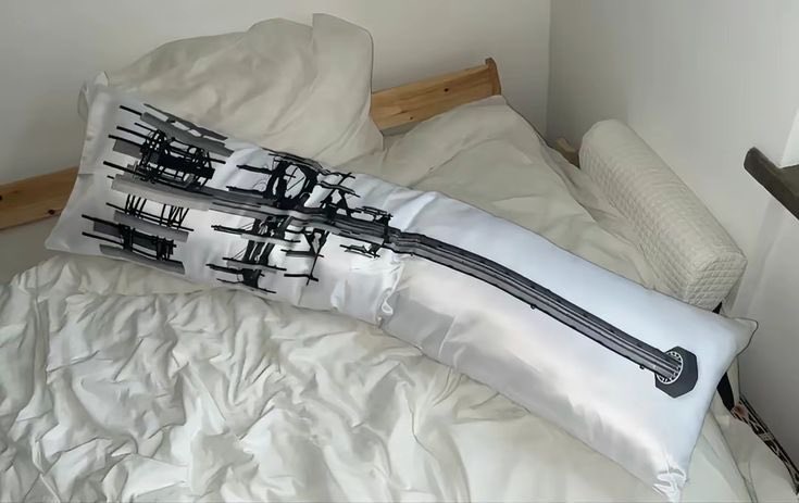 ⋮ neuralink tweet media