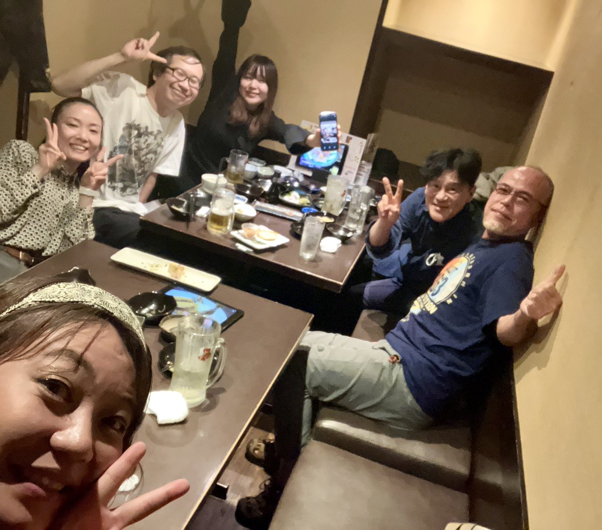 芸大の大先輩であられる劇団⭐︎新感線の橋本じゅんさんが来てくれた〜🥹✨
なんとBoBAさんと同い年なんだって！😊
じゅんさんの視点が的確でめっっちゃくちゃいい金言をいただいたのでこれからの本番も更に頑張れそうです😤

また芸大にじゅんさんの授業聴講しに行きたい…！😳
 #汗が目に入っただけ