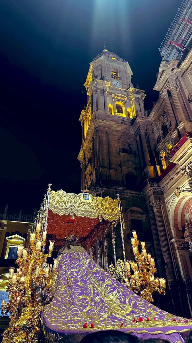 No nos preocupemos…que si se marcha, es para volver. 

Siempre vuelve.