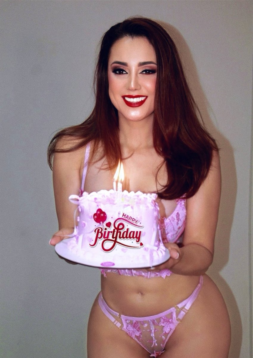 HR Models tweet media