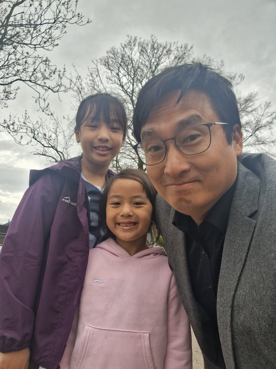 Dr Deoman (Deo) Gurung aka Dipen tweet media