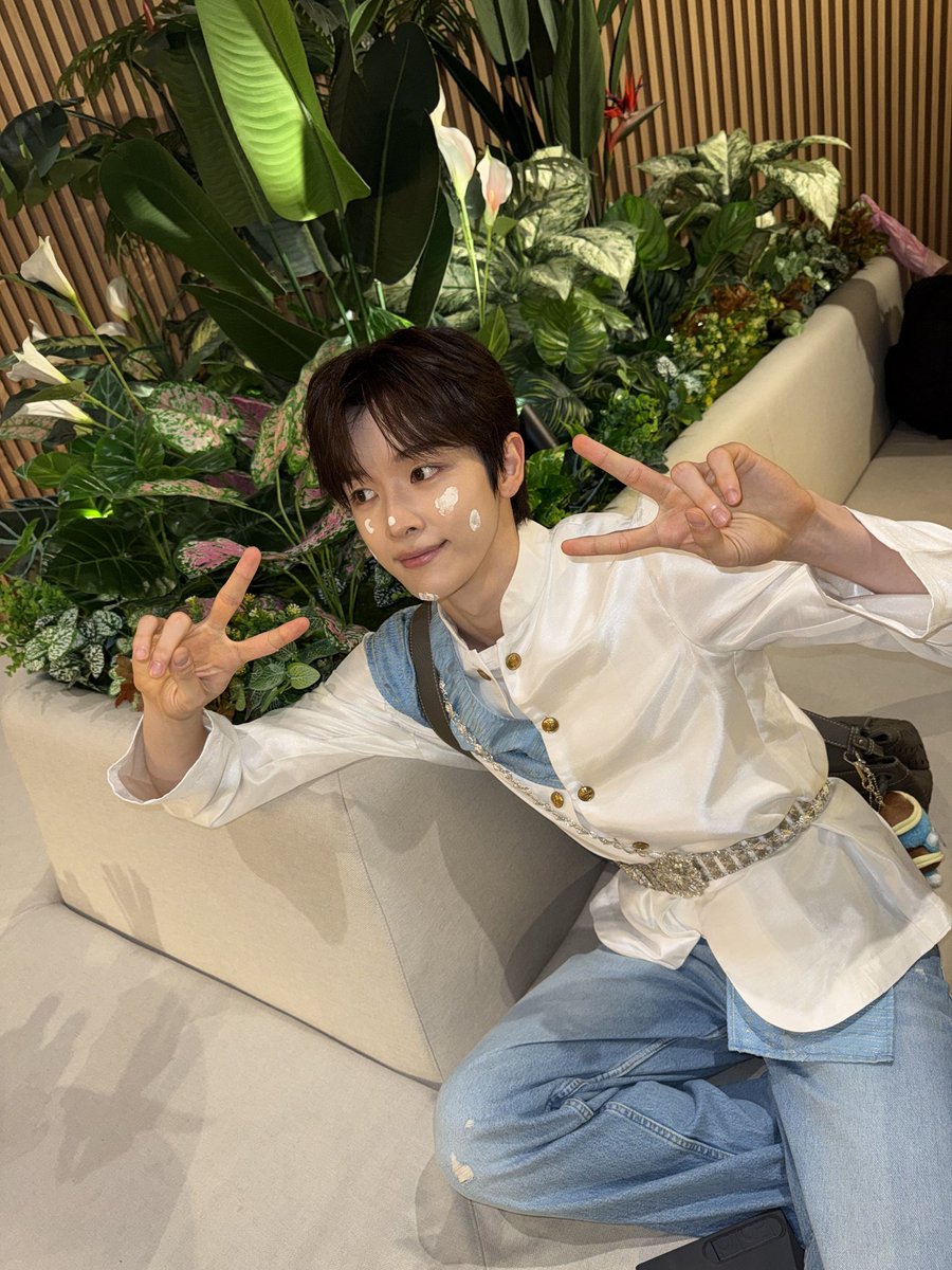 sungchan pics tweet media