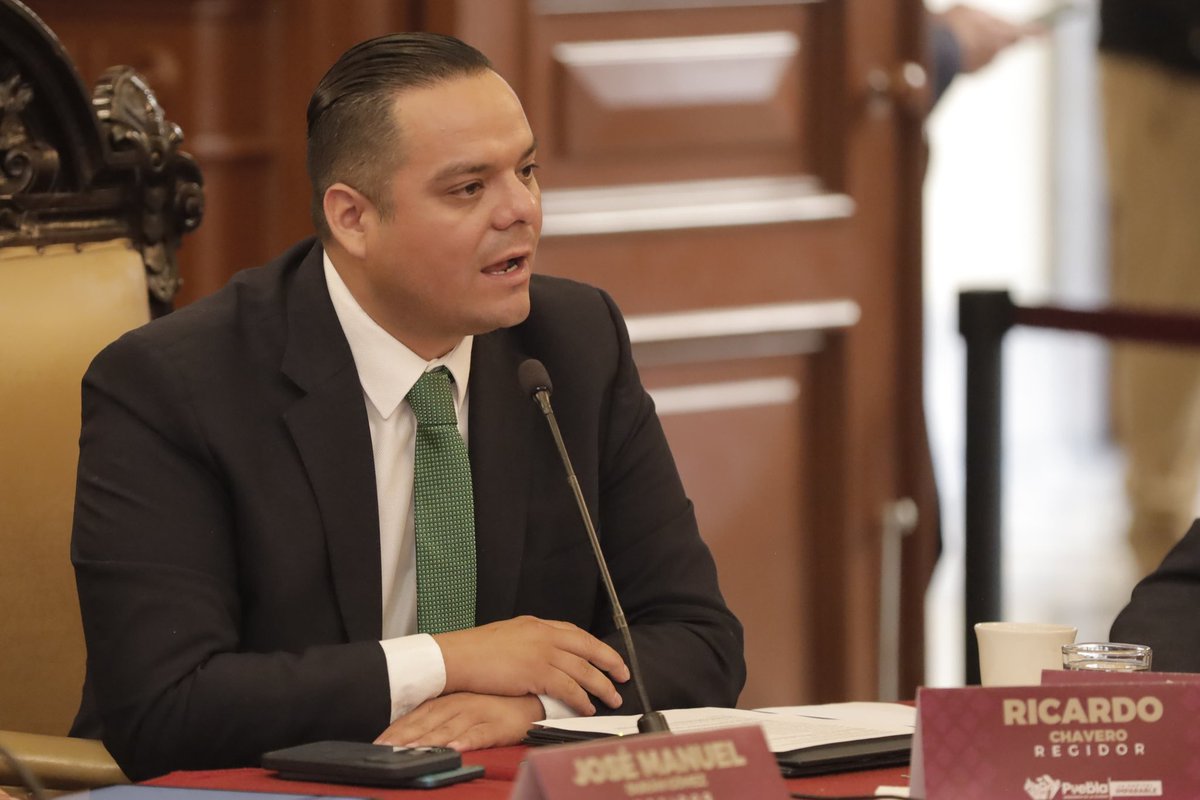 RicardoChavero's tweet photo. Hoy en Sesión Ordinaria de Cabildo presenté 2 Puntos de Acuerdo clave:

✅ Hermanamiento con el Municipio de Santa María Huatulco, Oaxaca, el cual nos permitirá mayor flujo turístico bilateral, mayor oportunidad de inversión, intercambios culturales, gastronómicos y artesanales. 

✅🌱  Estrategia ambiental para comercios, empresas y ciudadanía para prevenir, corregir y transformar mediante la concientización respecto a la normativa vigente, la cual prohíbe el plástico de un solo uso.