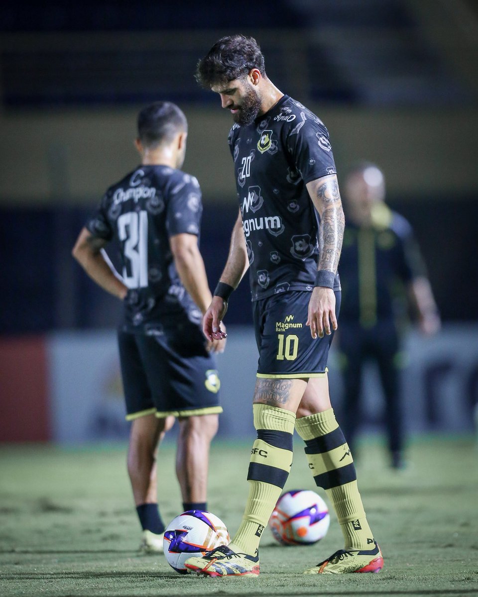 Tigre pronto para o jogo!
 
Vamos, Tigre! 🟨⬛️

📸 Ariston Tavares/ Pera Photo Press | @tavares_fire

#SBFC #SãoBernardo