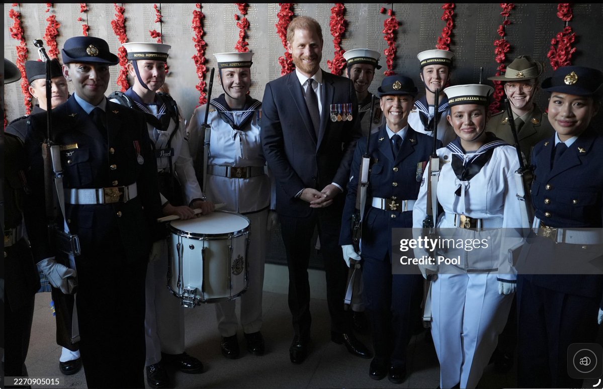 royal whispers tweet media